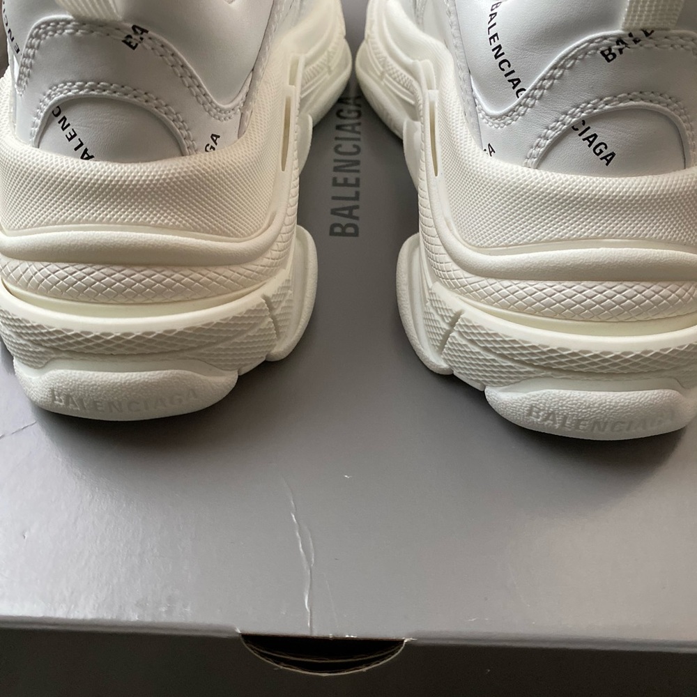 BALENCIAGA 👟 - Picture 3 of 6